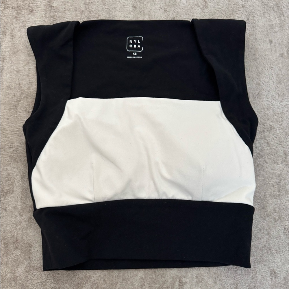 NYLORA Black and White Crop Top